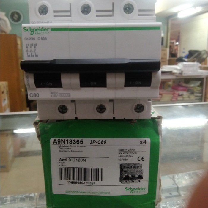 [New] Mcb Schneider C120N 80A 3P Schneider Terbatas