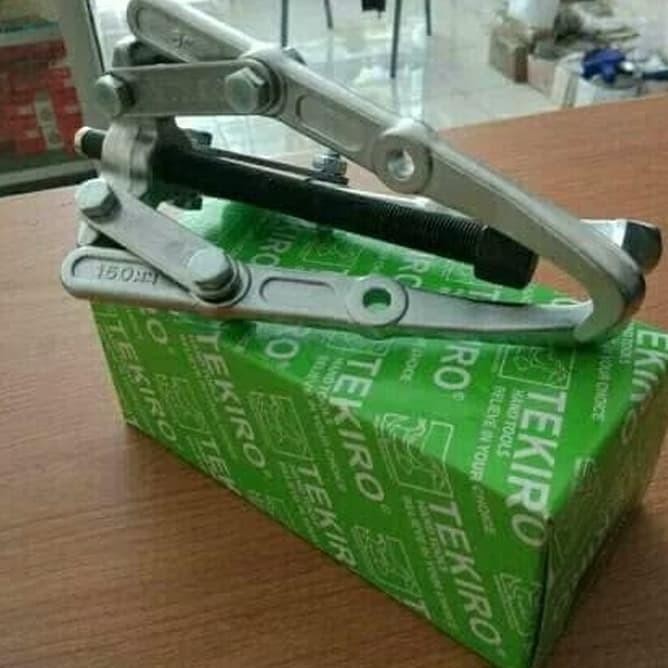 Perkakas Deskripsi Treker Kaki 3 Tekiro 8 Inch - Hijau Treker Kaki 3 Merk :