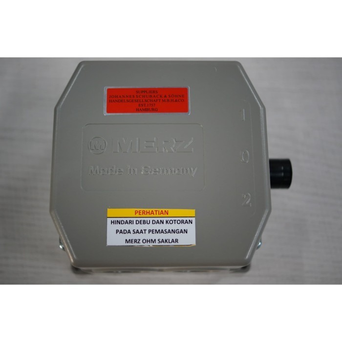 Cos/Ohm Saklar/Handle Genset Merz Gz 32A/3P (Standard N) Buatan Jerman