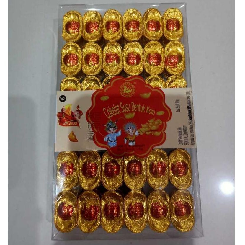 

TRE CHEN LIANG JI PERMEN COKLAT BENTUK KOIN KUNO TAEL PERAHU BOX ISI 72 MAKANAN RINGAN COKELAT UANG COIN YUAN BAO HAMPERS IMLEK PARCEL SINCIA CNY MURAH TERLARIS