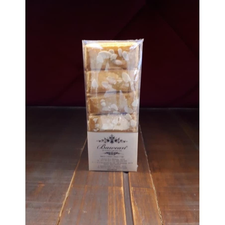 

TRE YANHAGEL BAWEAN SWEETHEART BANDUNG BEST SELLER HAMPERS HAMPER NATAL CHRISTMAS PAKET PACKAGE FESTIVE SEASON CNY CHINESE NEW YEAR MOONCAKE IMLEK LEBARAN IDUL FITRI RAMADAN GIFT ORNAMEN HIASAN OLEH OLEH AUTHENTIC ORIGINAL KULINER JAJANAN CEMILAN DESSERT