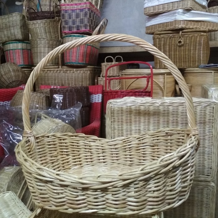 KERANJANG PARCEL ROTAN BESAR