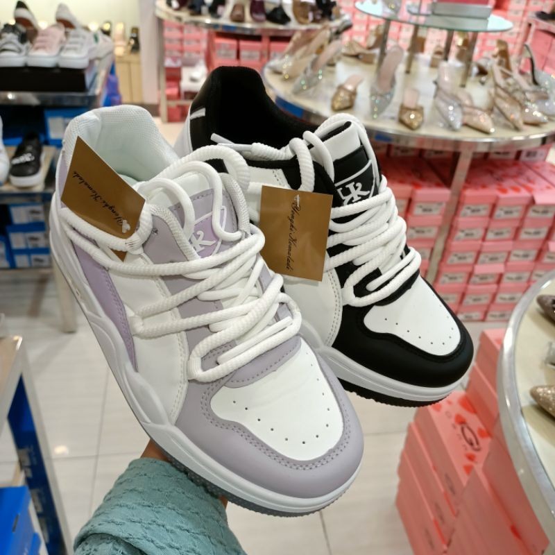 sepatu wanita sneakers YONGKI KOMALADI original