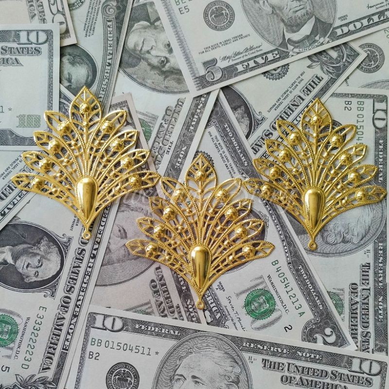 Aksesoris Hiasan Mahar Lempengan Charm Bulu Merak Gold Emas