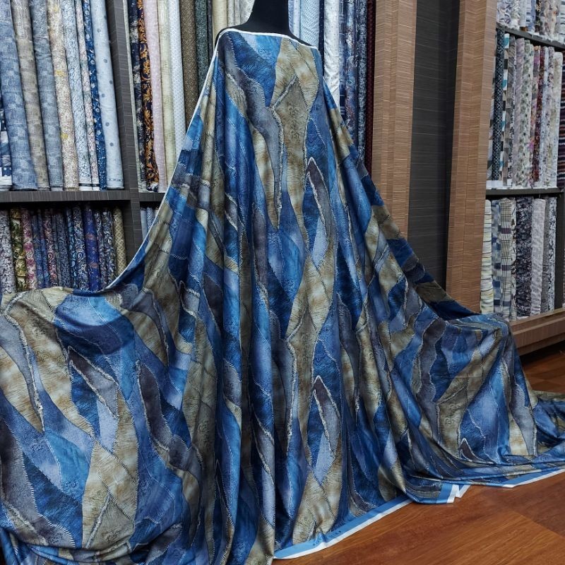 KAIN BAHAN GUCCI SILK Silk Premium Motif KAIN SILK/SATIN Motif Premium GVCCI SILK #MEDIANSUDIRMAN