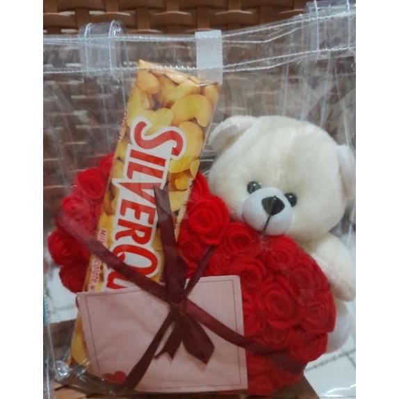 

Terlaris Gift Kado Hampers Valentine Birthday Wisuda Anniversarry Bouket Bunga Sale