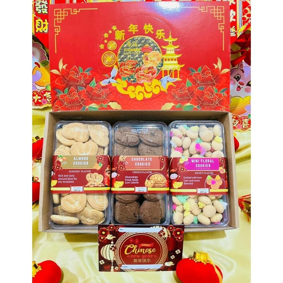 

Tawaran Khusus" HAMPERS IMLEK TERBARU 2024 | PARCEL IMLEK CHINESE NEW YEAR 2024 PREMIUM ISI 3 JAR BESAR FREE GREETING CARD ||