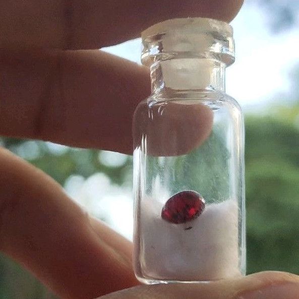 Batu mustika delima merah tetes banyu sir alam asli temuan sepuh kuno antik pusaka