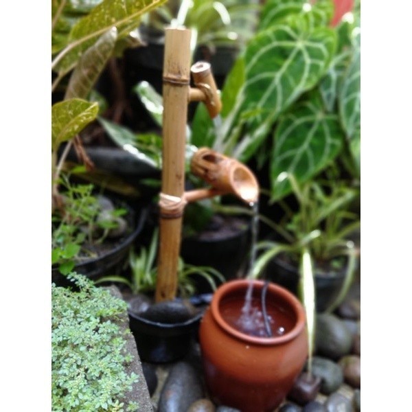 Hiasan Taman Air Mancur Bambu
