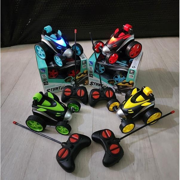 MAINAN RC STUNT CAR MOBIL AKROBAT TUMBLING REMOTE CONTROL