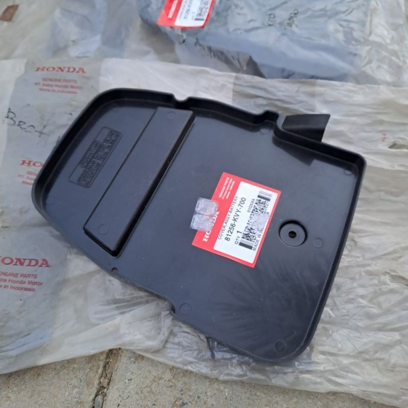 COVER TUTUP AKI HONDA BEAT KARBU ORIGINAL AHM