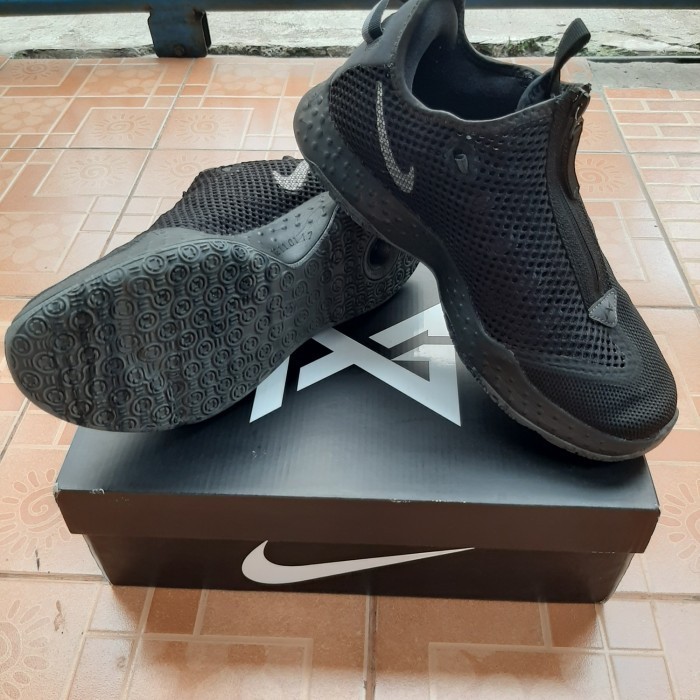 Sepatu Basket Olahraga Lari Pria Nike Zoom Pg 4 Ep Black Original