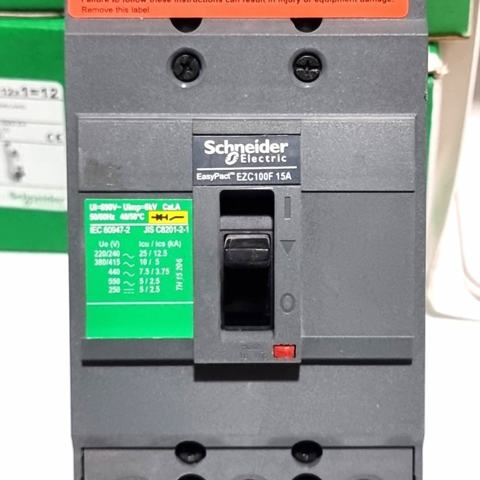 MCCB EZC100F 15A SCHNEIDER