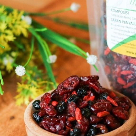 

TERBAIK! DRIED BERRIES MIXED BERRY CAMPUR DRY KERING BUAH FRUIT IMPORT 250 GR