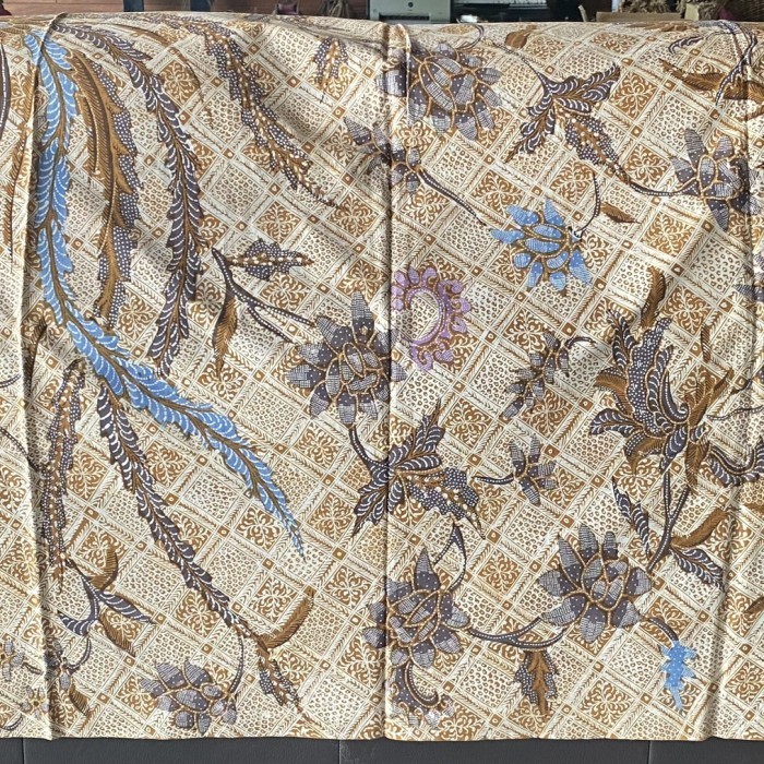 Naenggo Kain Batik Tulis Pekalongan Motif Burung