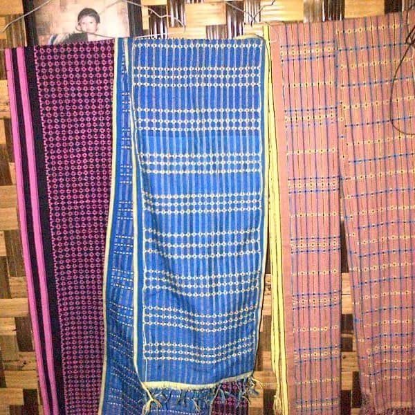 Naenggo Kain Tenun Asli Baduy Dengan Pewarna Alam