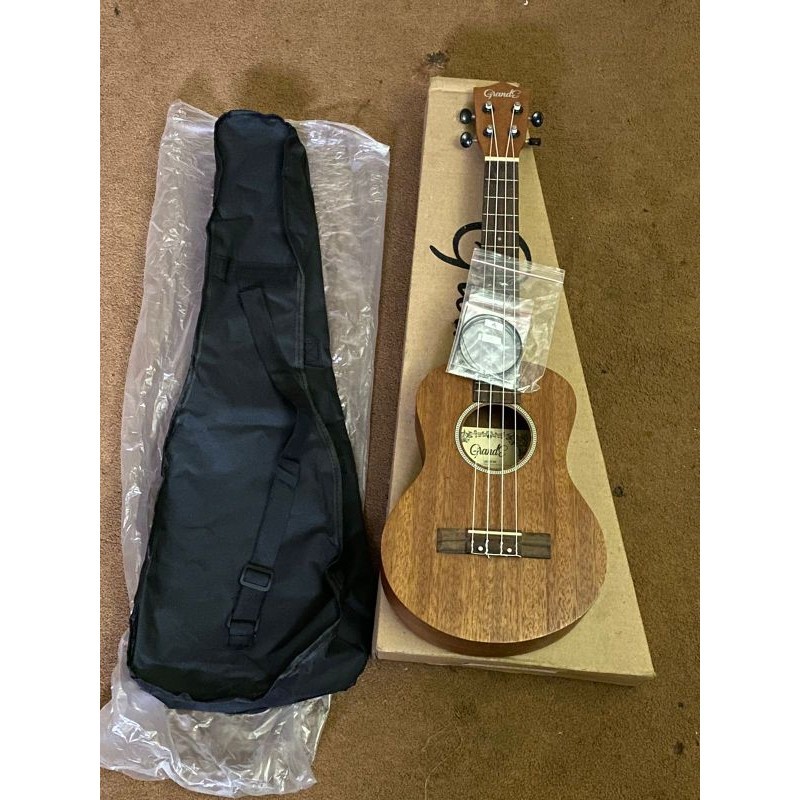 UKULELE merk GRANDE