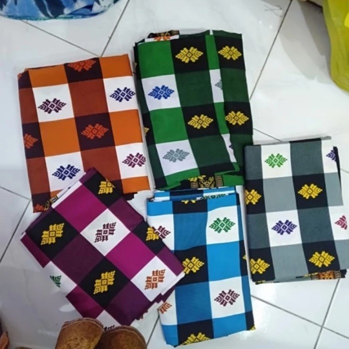 COD Kain Sarung/ Sarung Pria/ Sarung Kotak / Sarung Bali