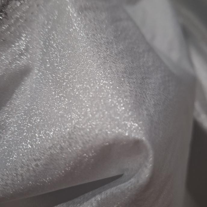 

Kain Bahan Jacquard Taveta Silk Itali Silver High Quality (0.50Mt