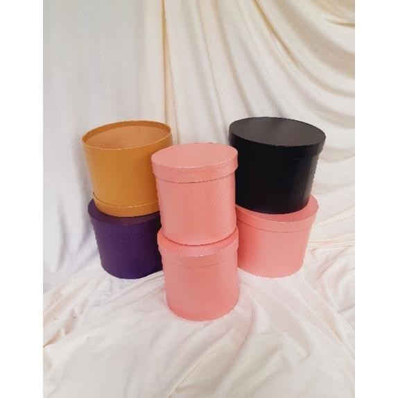 

Berkualitas tinggi, harga yang membuat senang hati." box round/part 2/bloom box/box bulat/box bundar/kotak kado bulat/buket balon/box flower/hampers/tempat kado/kardus ||
