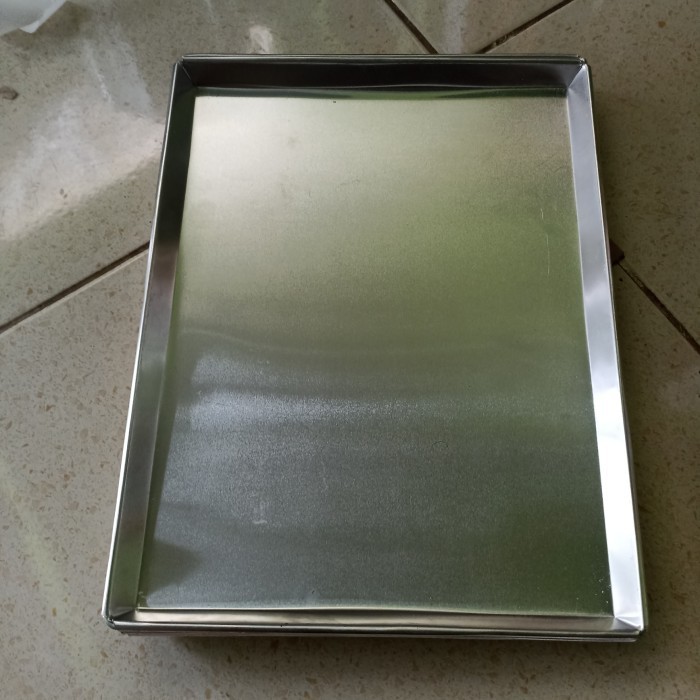 

Loyang Kue Kering 60 X 40 X 2 Bahan Almunium 0,7