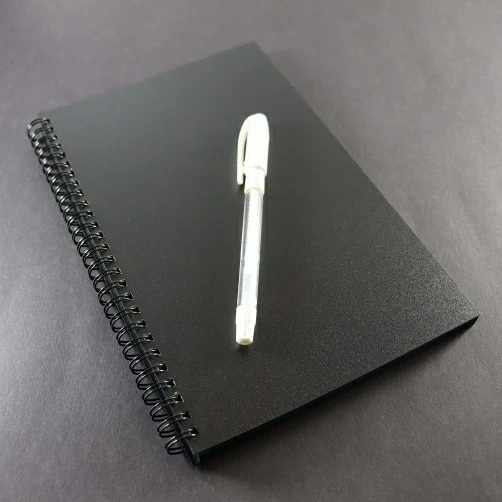 

Bagus Sketchbook Hitam A4 / Buku Sketsa Hitam Polos Black Paper / Sketchbook Gilaa!!!