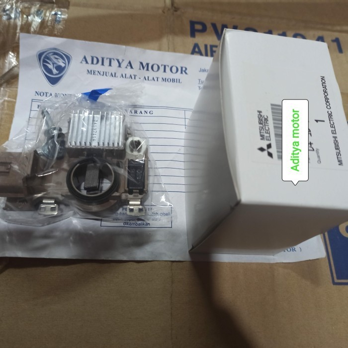 IC REGULATOR/ ALTERNATOR/ DINAMO AMPERE galant hiu V6-24 ST ESTI ORI