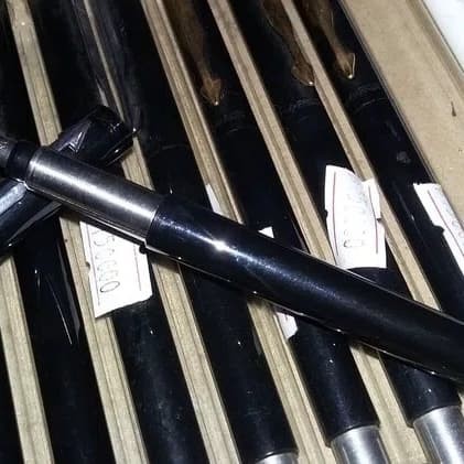 

Parker Fountain Pen Vector Black Fine Nib Made in UK Original HRG DISKON