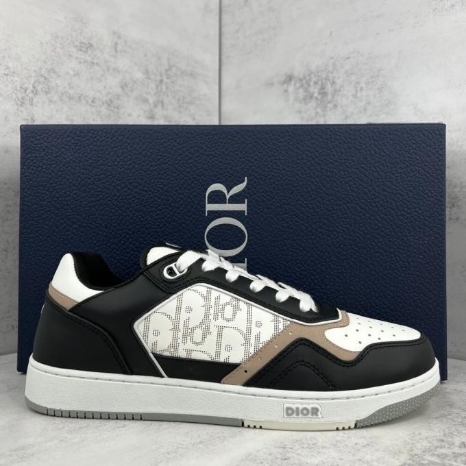 Sepatu Sneaker Pria Branded / Sneakers Pria Mirror Vvip  Storebihan