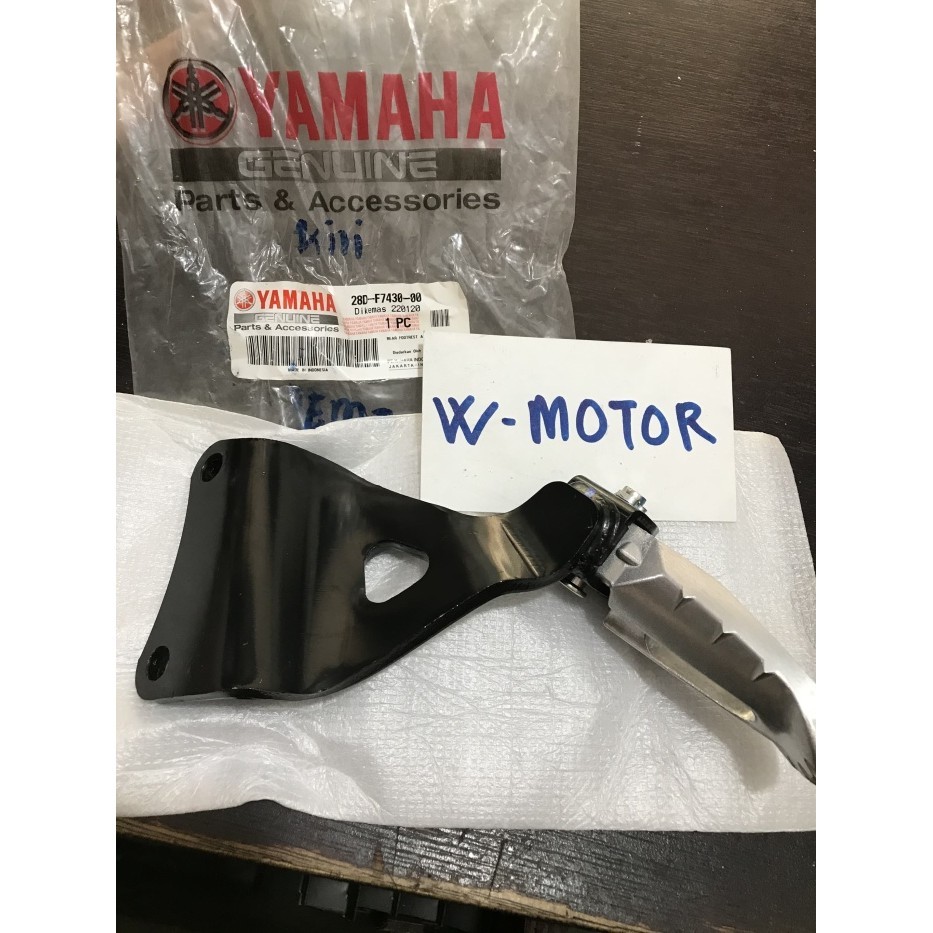 Dudukan Footstep Kiri Belakang Mio Smile/Soul Lama/Sporty Ori