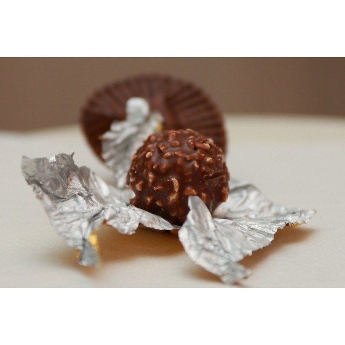 

Cokelat Valentine Ferrero Rocher isi 24 / chocolate ferrero rocher T24