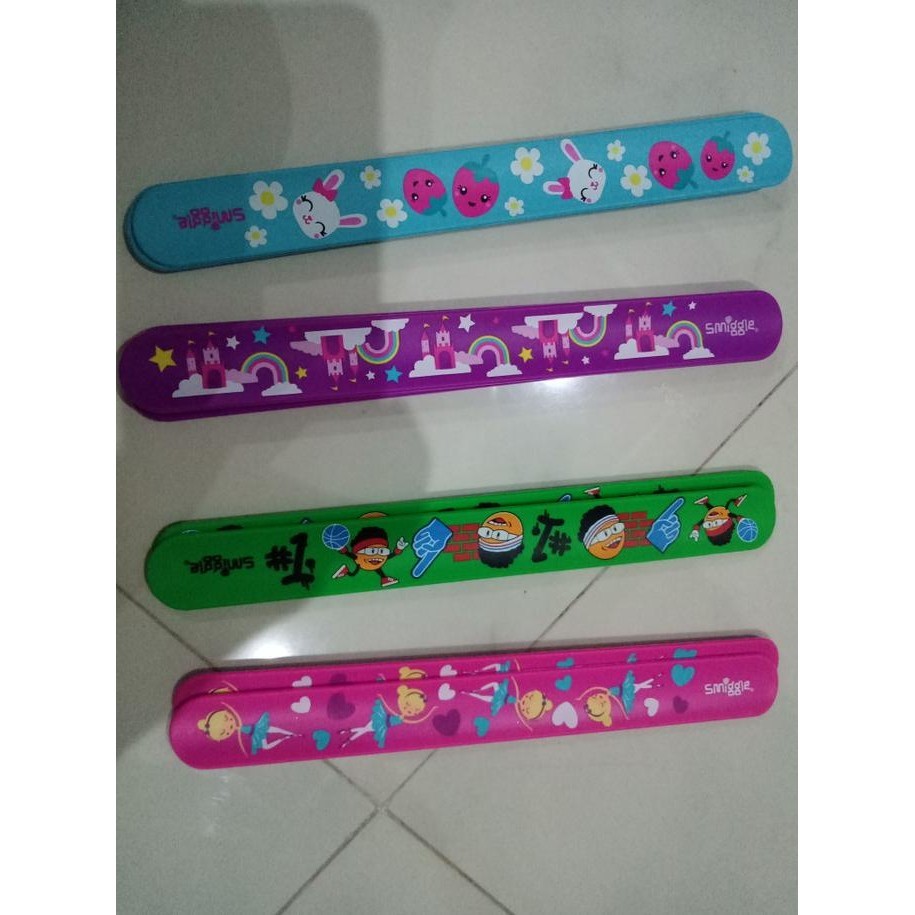 

SMIGGLE RULER SLAPBAND - PENGARIS SMIGGLE