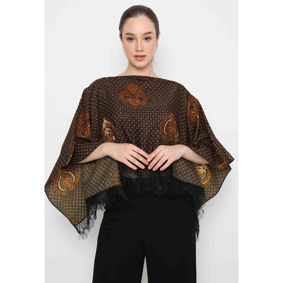 Lyne Halim Blouse Batwing Truntum Lace. 8139.