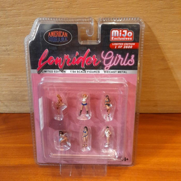 AMERICAN DIORAMA FIGURE SET LOWRIDER GIRLS