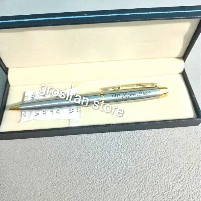

Pulpen Parker Custom Logo Ukir Grafir Nama Kado Silver Gold