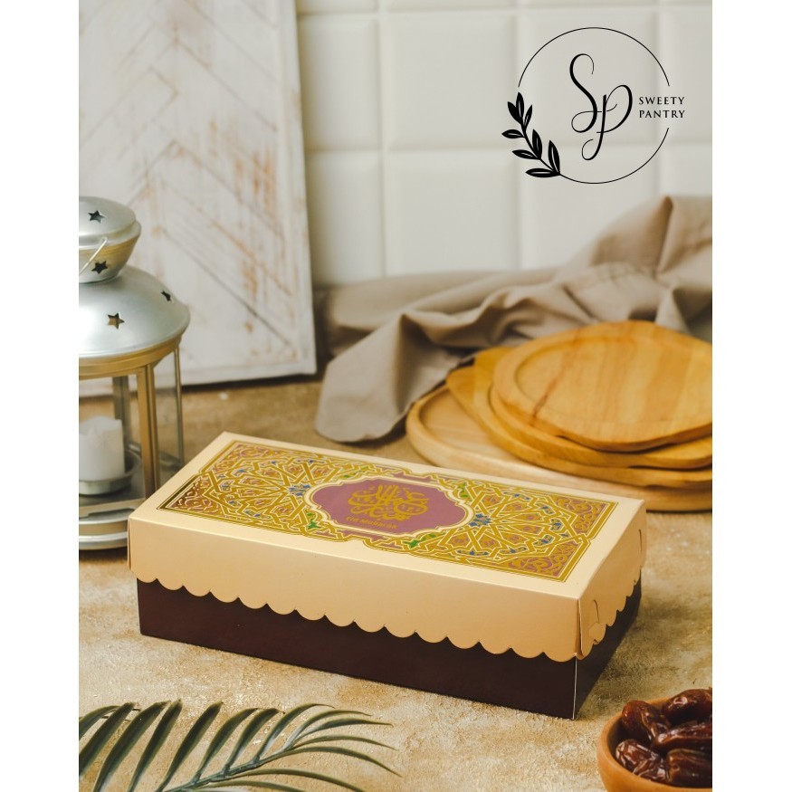 

Leo - Dus Cake Box Packaging Kotak Hampers Toples Lebaran Idul Fitri 037