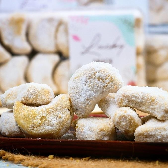 

Kue Kering Putri Salju Premium Wijsman Wisman 250 Gram Toples Tabung New