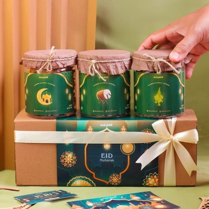 

Hampers Lebaran Idul Fitri / Parcel Lebaran (Ramadhan) - Cookies 3 Jar