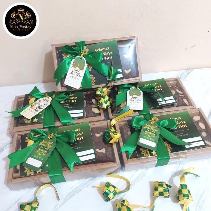

BROWNIES FUDGY BROWNSUGAR KEMASAN HAMPERS