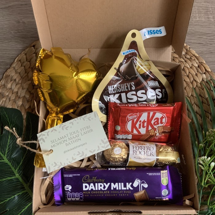 

Hampers Coklat Premium Valentine Ultah + Balon