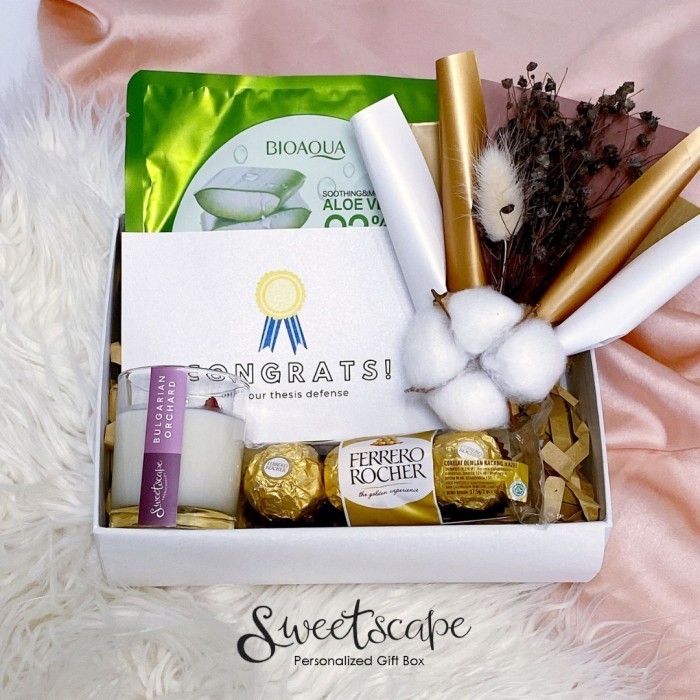 

Gift Box Package 13 - Paket Hampers 13 - Kado Sidang - Kado Wisuda