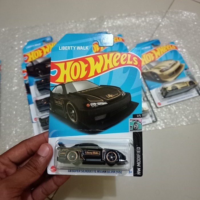 Hotwheels Lb Super Silhouette Work Nissan Silvia S15 Lbwk Us Hitam Terlaris R0224C