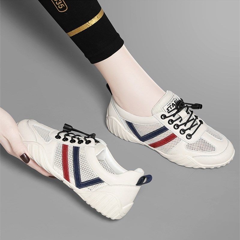 barang baru Ringan dan praktis Size small sepatu olahraga wanita /TC