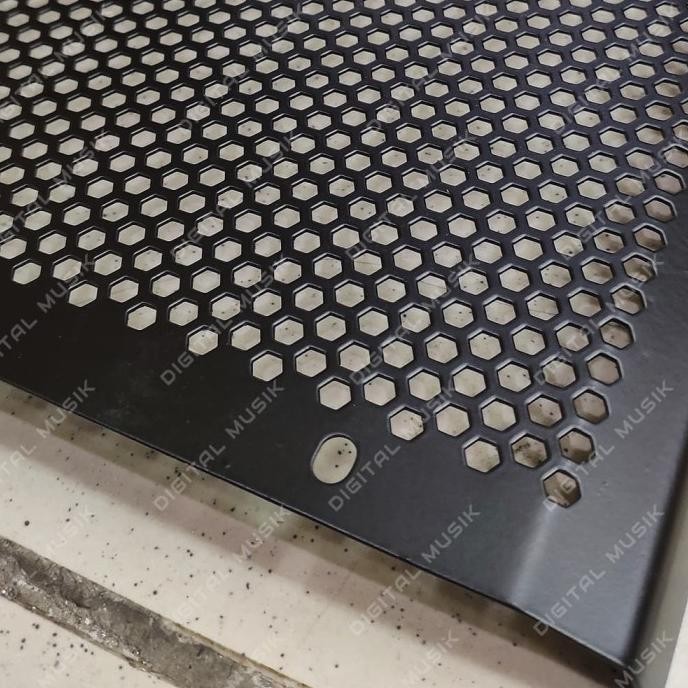 PLAT KAWAT RAM GRILL SPEAKER IMPORT SINGLE 1 X 15" inch