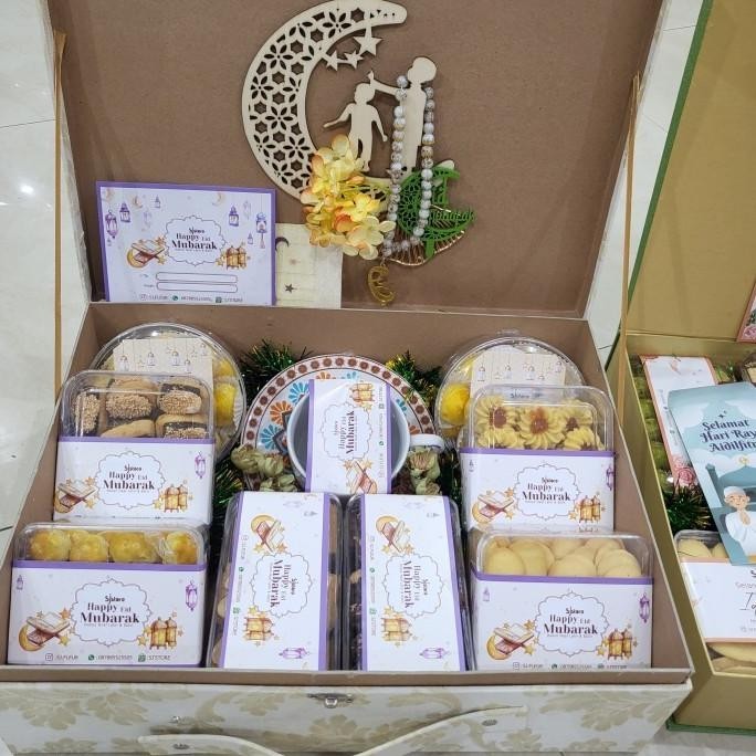 

Barang Terlaris Hampers Parcel Ultah Wedding Idul Adha Lebaran Farantiika