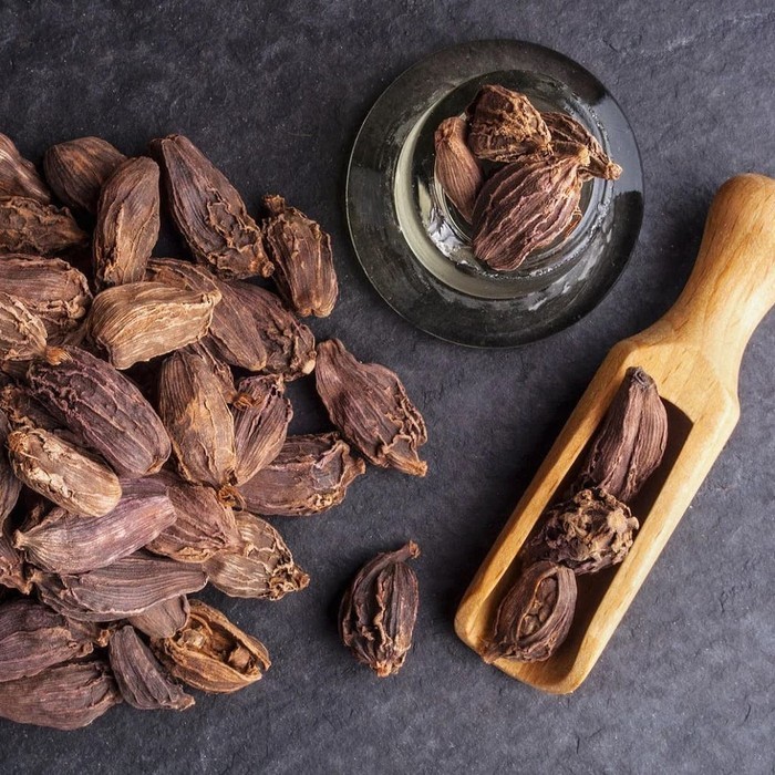 

Cao guo Amomum tsaoko 500gr / Chinese Black Cardamom/ Kapulaga Hitam