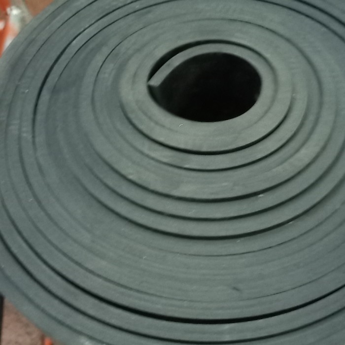 

BRG BARU Rubber strip / karet strip bantalan 4mm 10cm x 1m