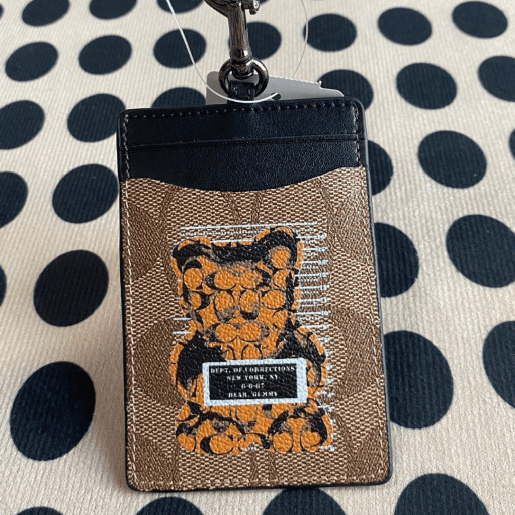

C0ach Gummy Bear Vandal Lanyard - Brown (CH 66747)
