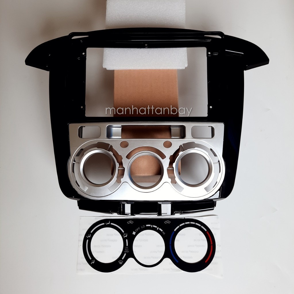 Frame Headunit 9 inch Innova Lama 2012 - 2015 type V AC Digital atau type G AC Manual