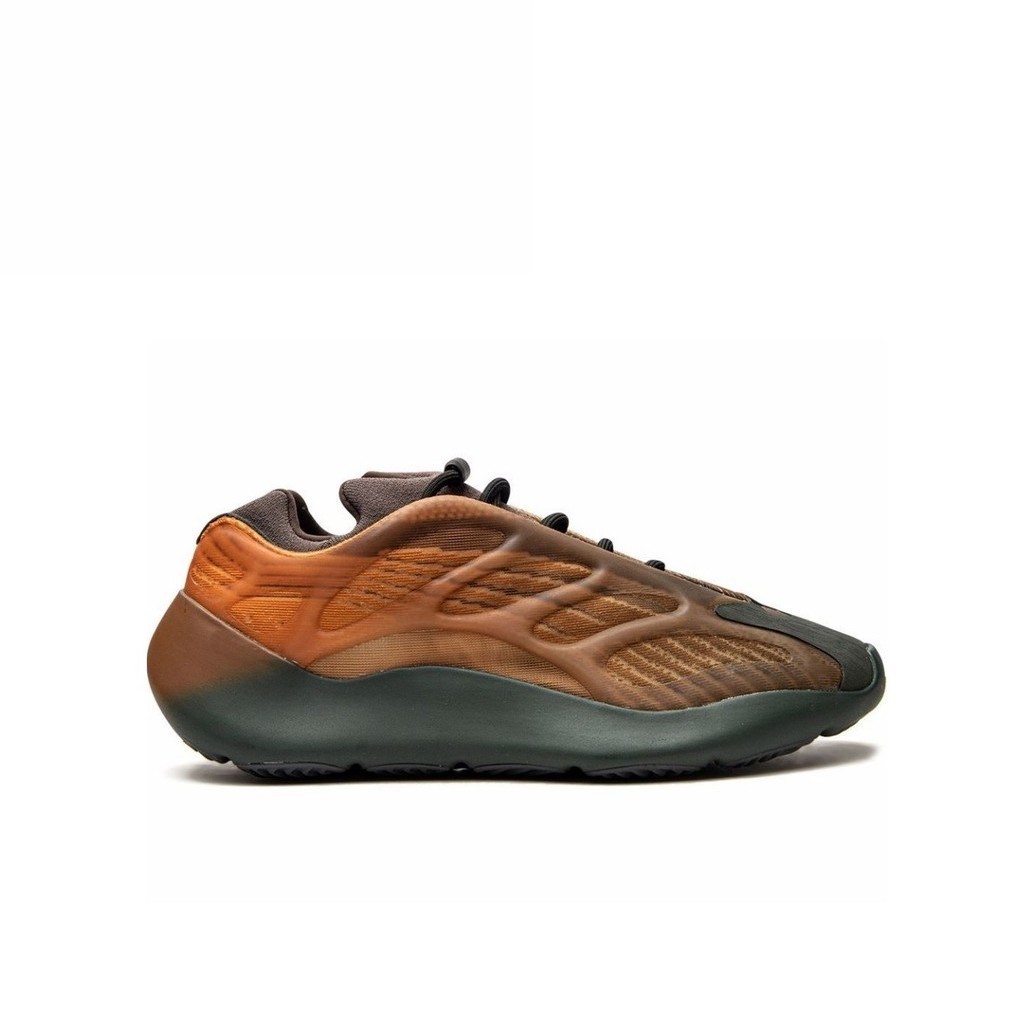ADIDAS Yeezy Boost 700 V3 Sneakers in Copper Fade